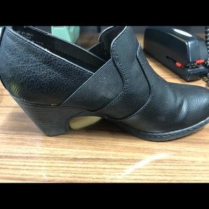 Ankle boots aka Shooties 8.5 wide